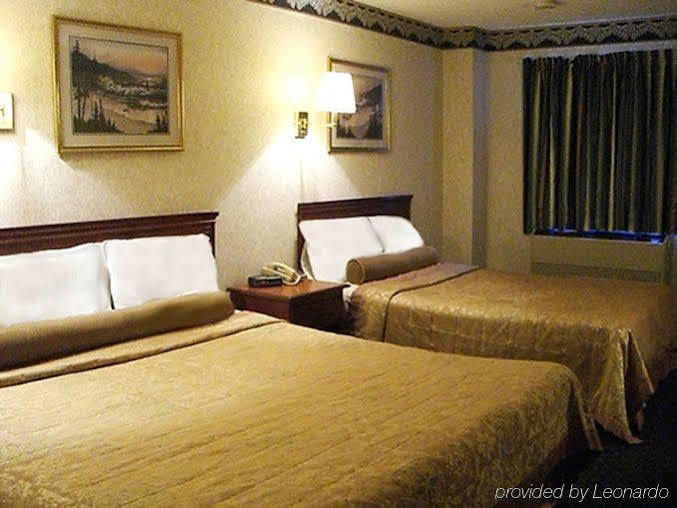 Red Carpet Inn วิลเลียมส์ทาวน์ ห้อง รูปภาพ